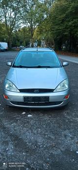 Ford Focus - Ford Focus aus 2001: Kombi