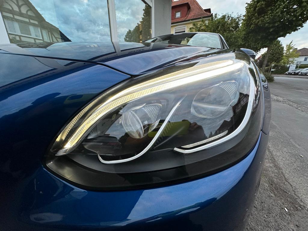 Mercedes-Benz SLC 300