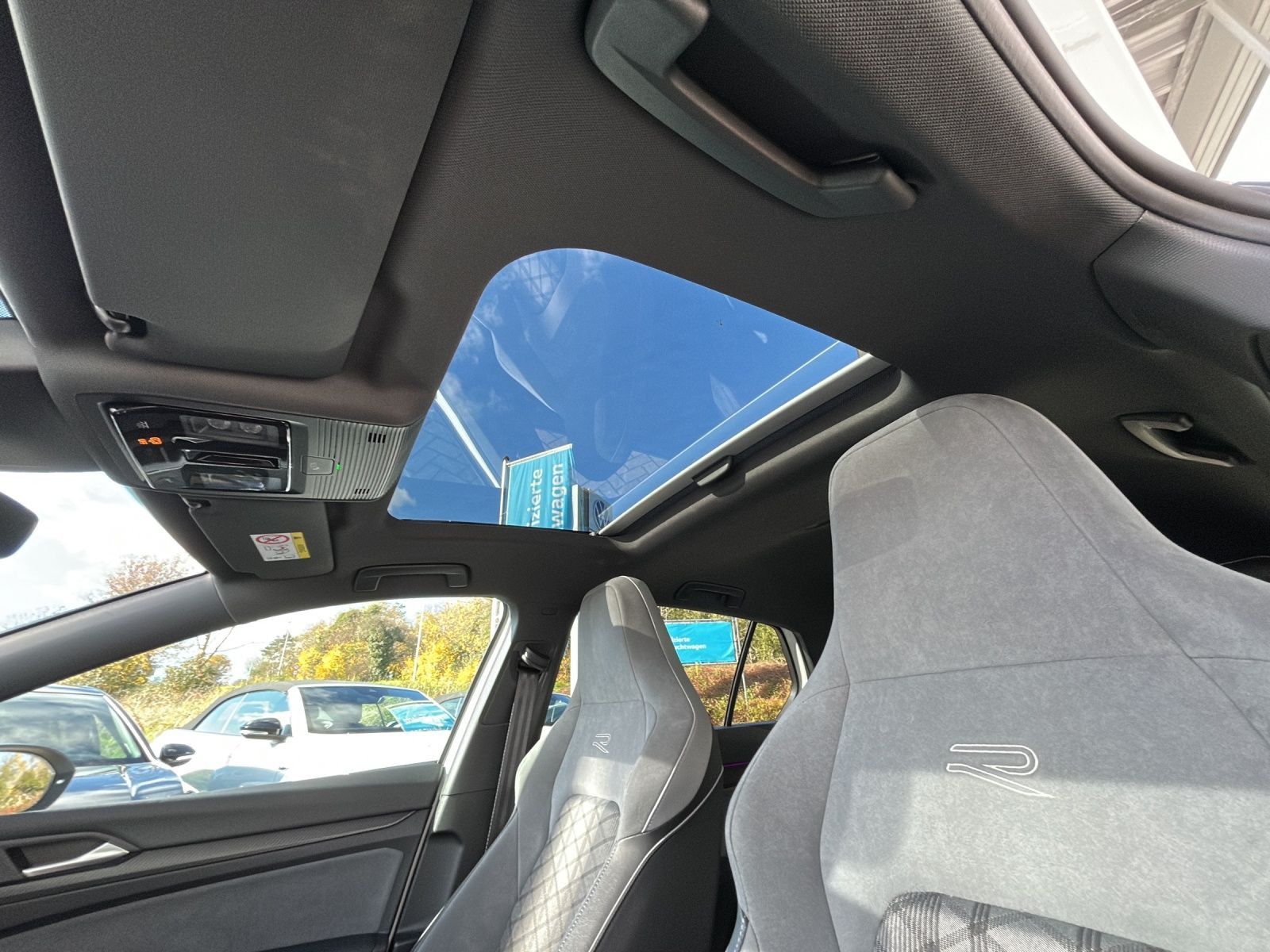 Volkswagen Golf - Bild 17