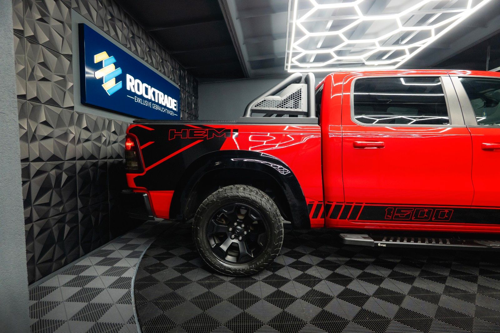 Fahrzeugabbildung Dodge RAM 5.7 V8 HEMI 4x4 RED DEVIL Offroad NightPaket