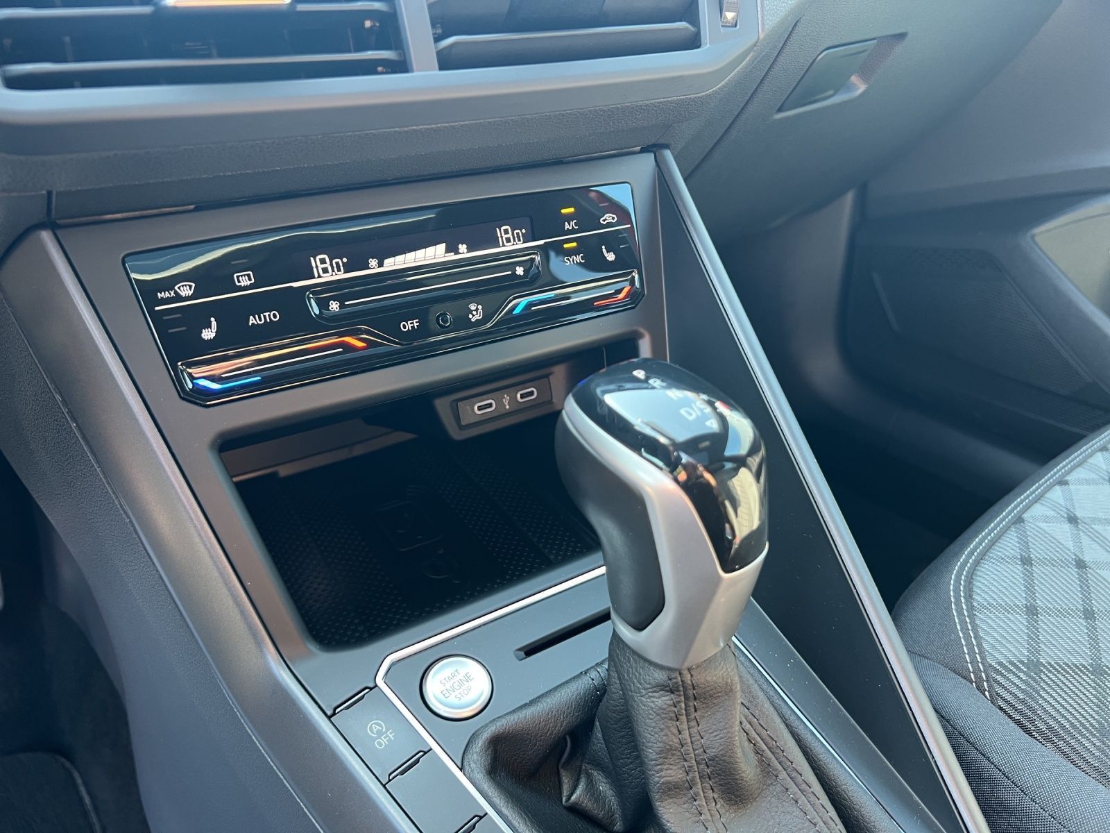 Taigo R-Line 1.5 TSI DSG Navi*Pano*CarPlay