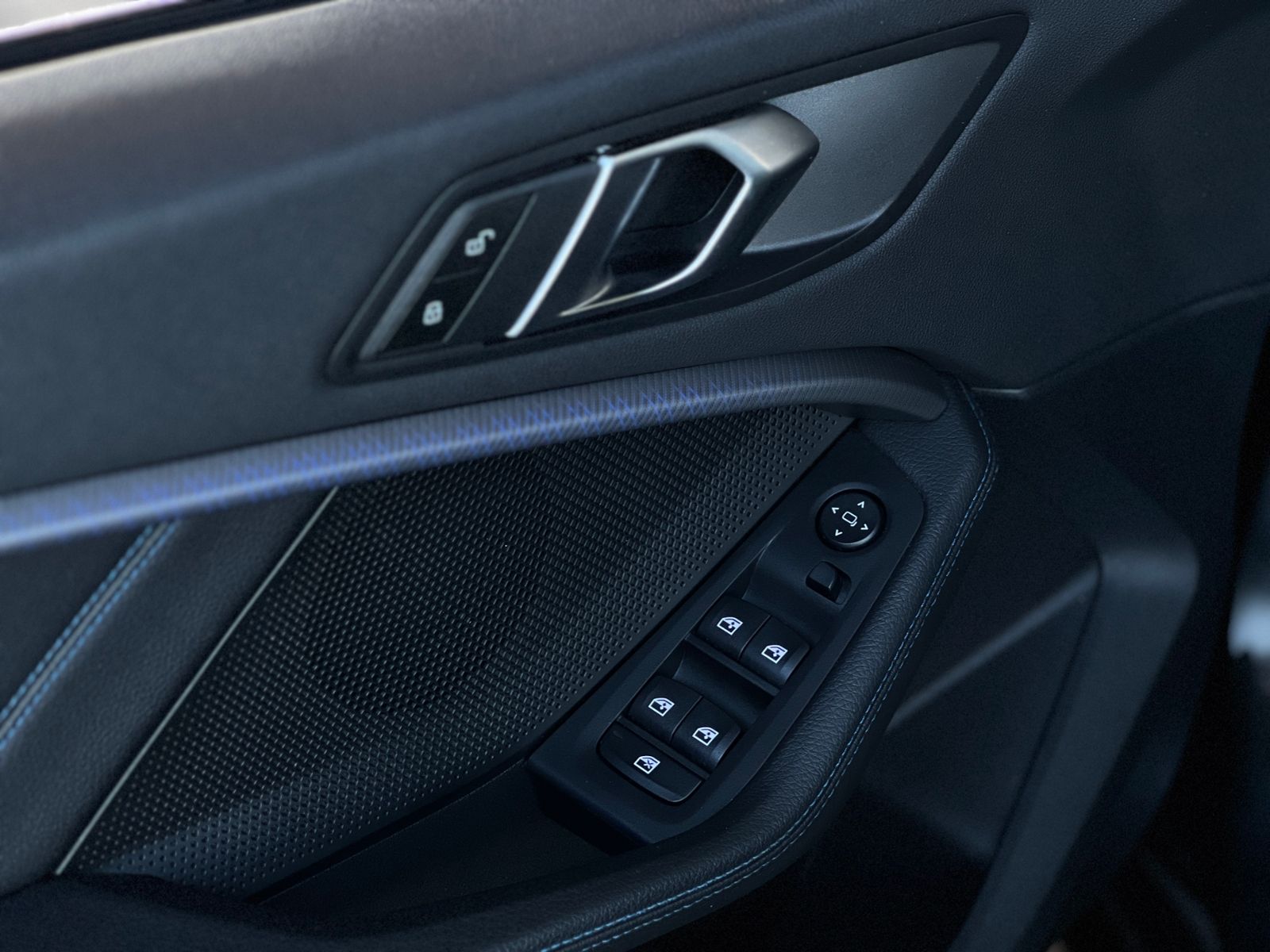 Fahrzeugabbildung BMW 120 i M Sport PDC KLIMA LED NAVI SHZ