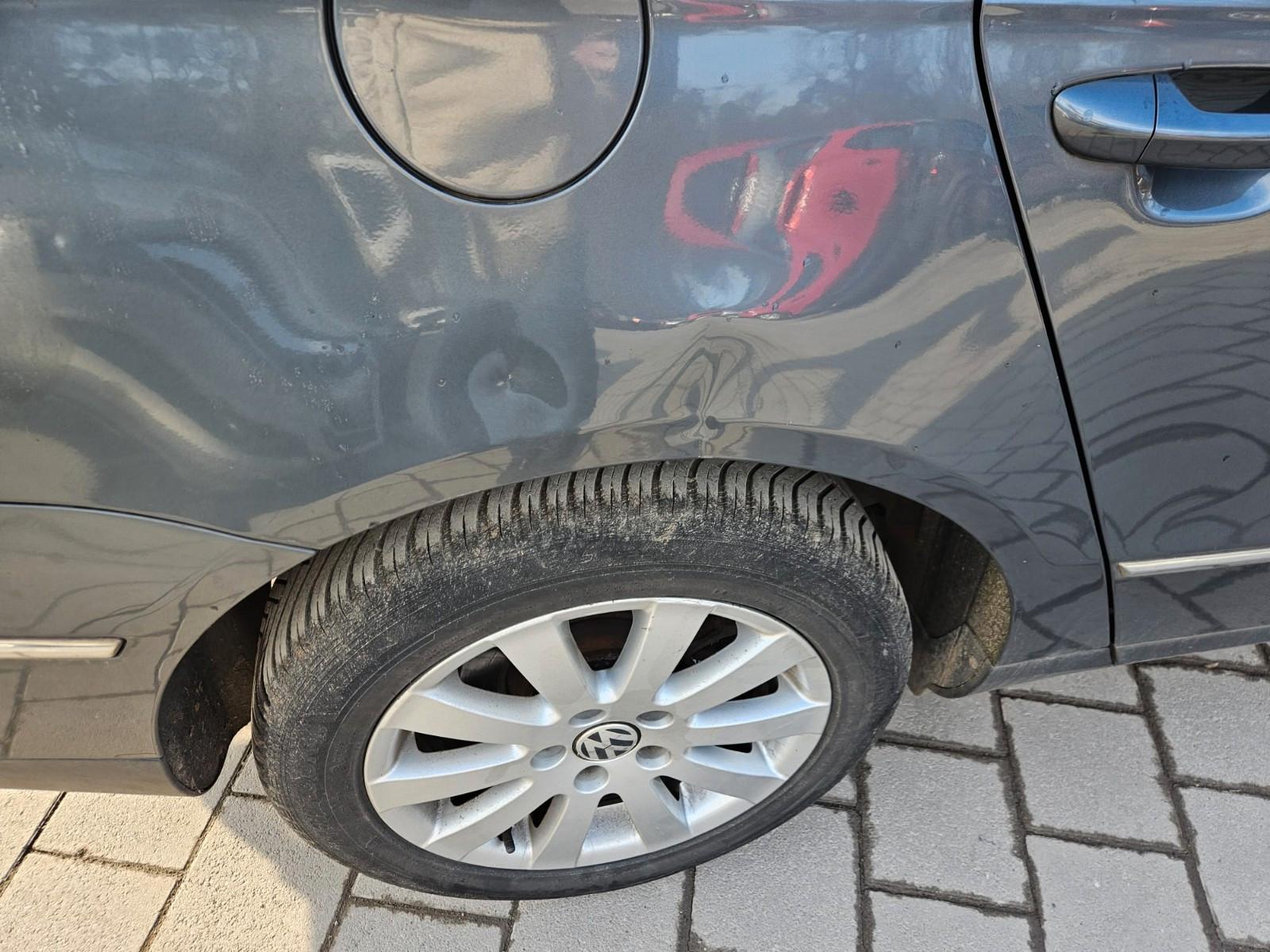 Volkswagen Passat 2009 — photo 18