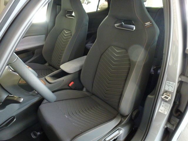 Fahrzeugabbildung CUPRA Born 77 kWh (231 PS) + NAVI + SHZ