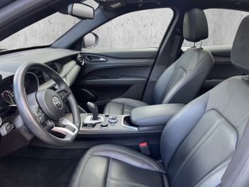 Alfa Romeo Stelvio 2.2 JTDM Ti Q4 Navi+SHZ+Pano+AHK+RFK