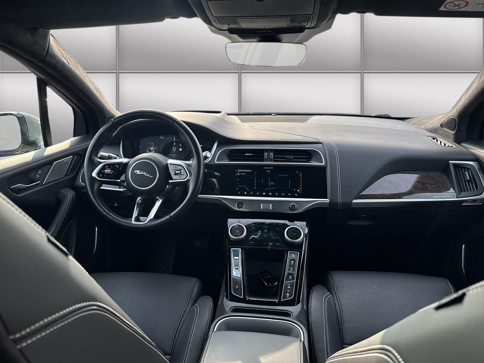 Fahrzeugabbildung Jaguar I-Pace EV400 First Edition Panoramadach