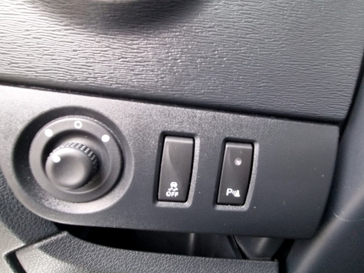 Fahrzeugabbildung Dacia Dokker Stepway Plus TCe 130