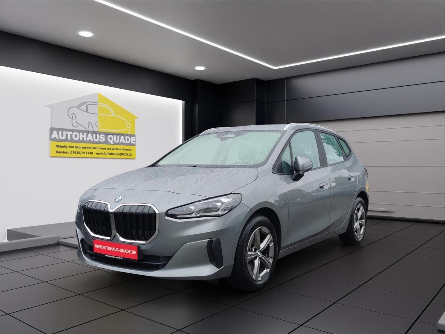 BMW 218 Active Tourer i Park-Assistent AHK-klappbar 