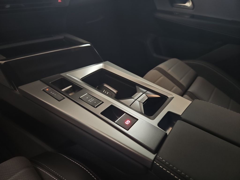 Fahrzeugabbildung Opel Grandland Electric 73kWh Ultimate