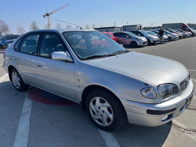 Toyota Corolla 1.6/Top Zustand/Garagenfahrzeug/Rentnerf