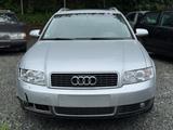 Audi A4 2.4 Avant - Audi A4 aus 2002: Kombi