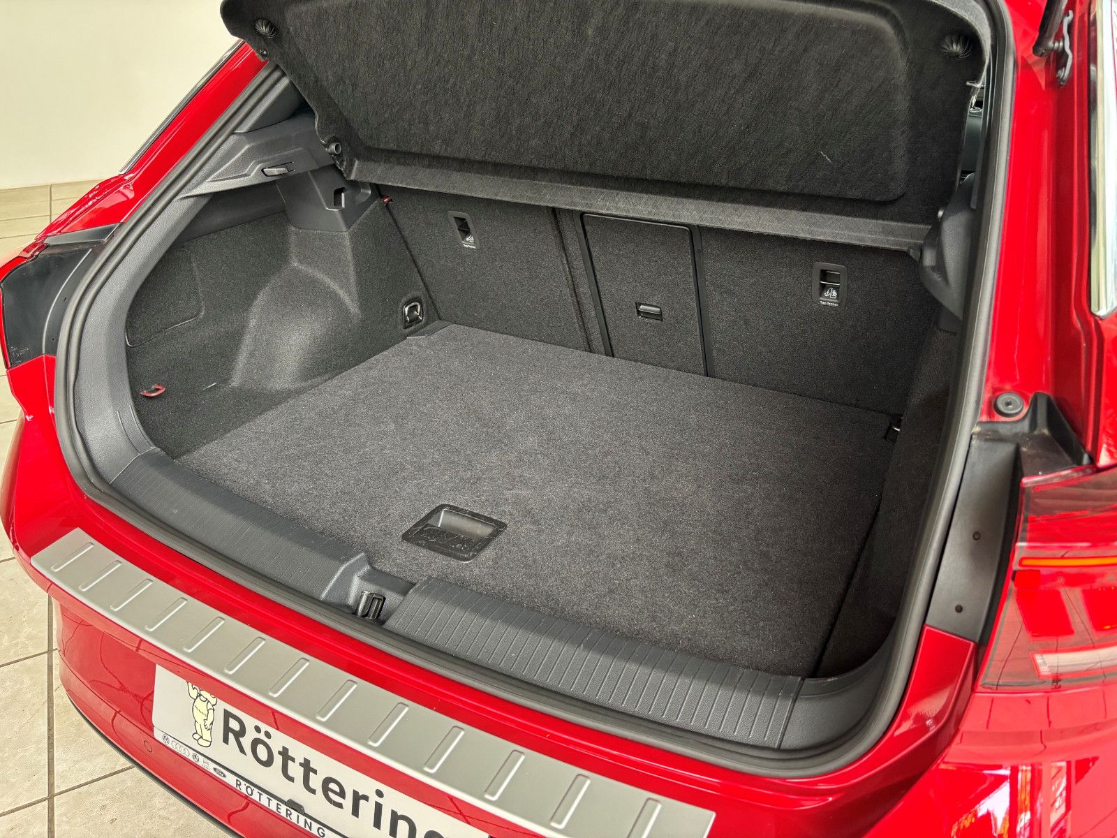 Fahrzeugabbildung Volkswagen T-Roc R-Line 1.0 TSi +AHK +Kamera +ACC +LED Plus
