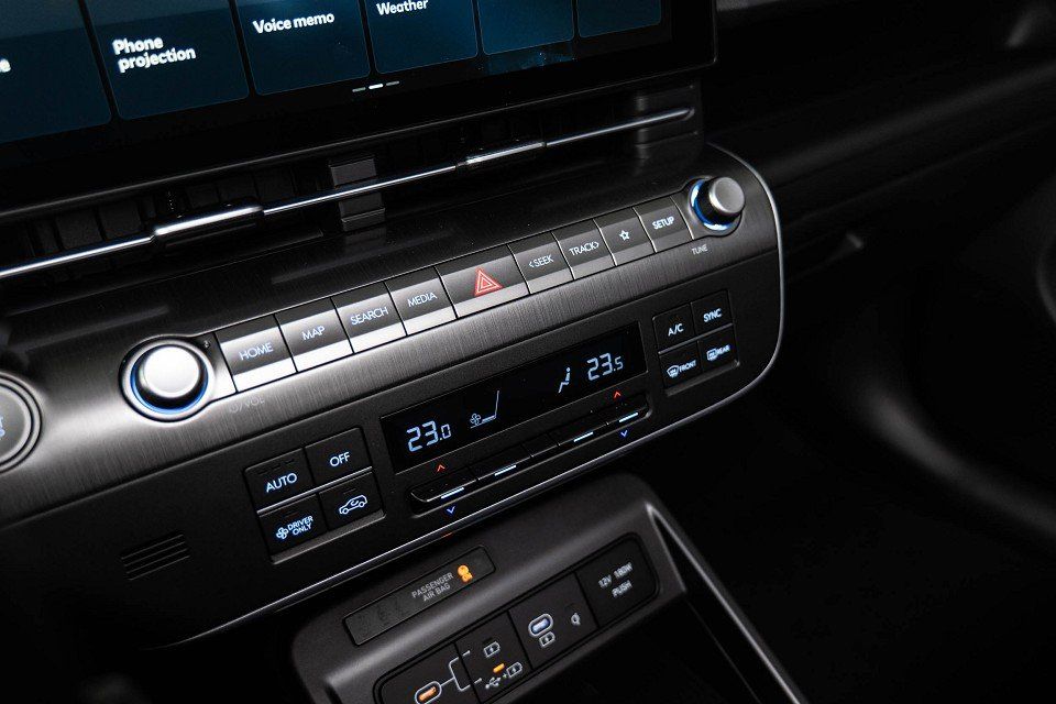Fahrzeugabbildung Hyundai KONA Elektro 65,4kWh PRIME Leder Assi 2 BOSE 19