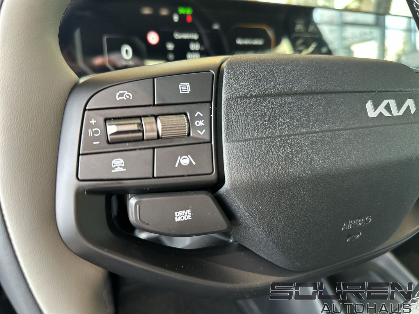 Fahrzeugabbildung Kia EV4 81kWh EARTH Gewerbe WP Tech Drive Upgrade So