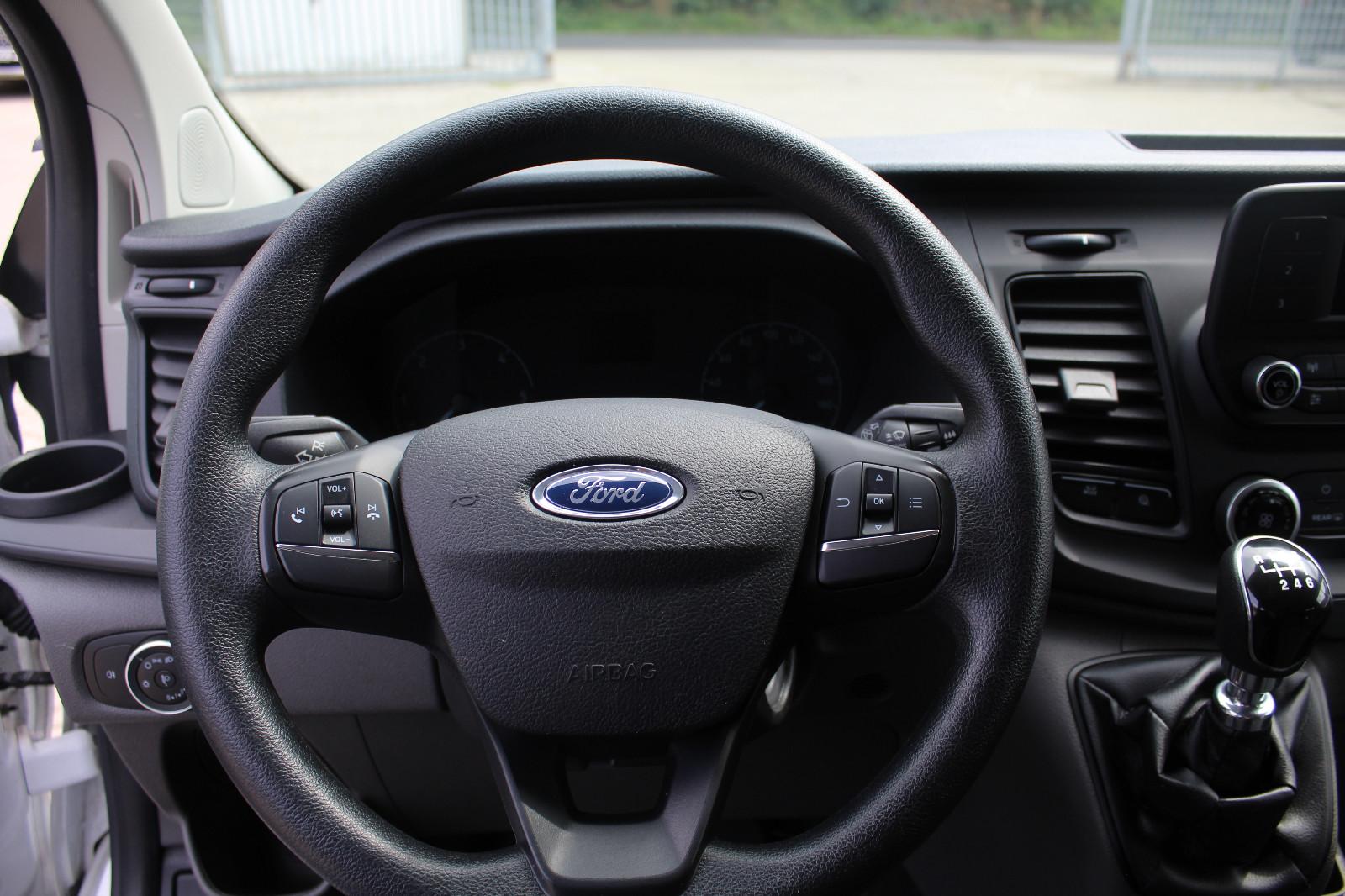 Ford Transit Custom Kombi 320 L1 (9 Sitzer)