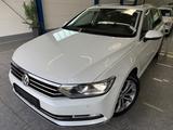 Volkswagen Passat 2.0 TDI*R-LIN*DSG*PAN*LED*NAV*RFK*ACC*MAS - Volkswagen Passat Variant in Köln