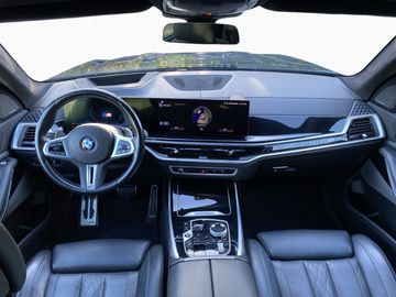 BMW X7 M60 - 12