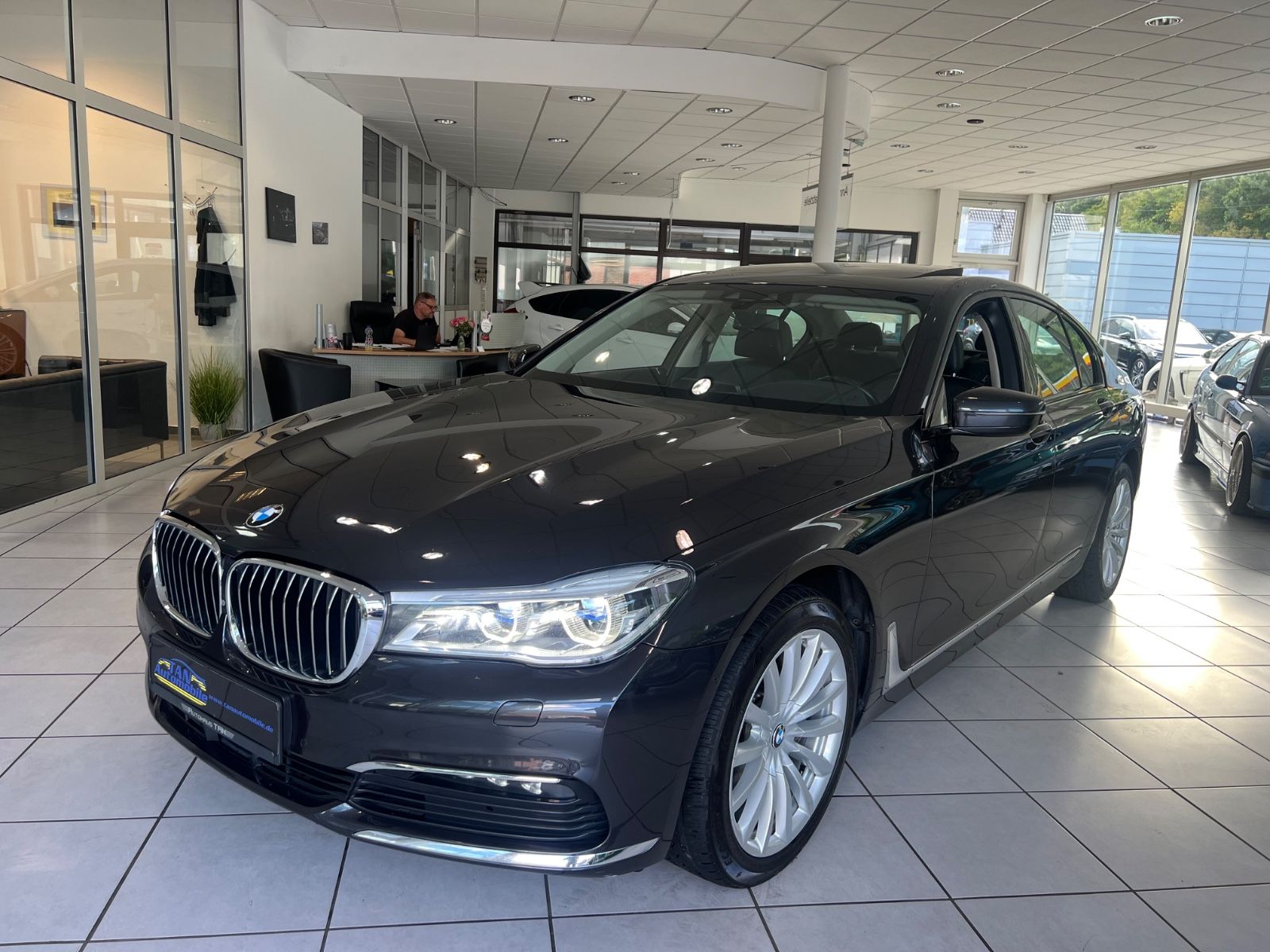 Fahrzeugabbildung BMW 740 d xDrive * SITZBELÜFTUNG*MASSAGE*360 KAMERA*