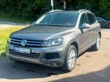 Volkswagen Touareg V6 TDI BMT *NAVI*LEDER*BI-XENON*AHK* - Volkswagen Touareg aus 2011: V6