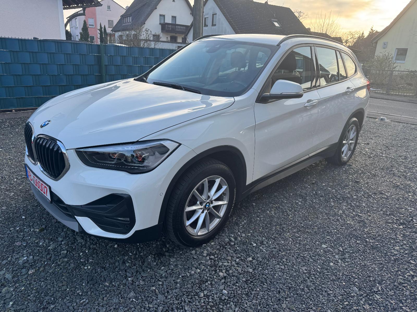 BMW X1 xDrive 18 d ,LED,Navi