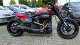 Harley-Davidson FXDR Softail Dezent Umaubau wicked red matt - Angebote