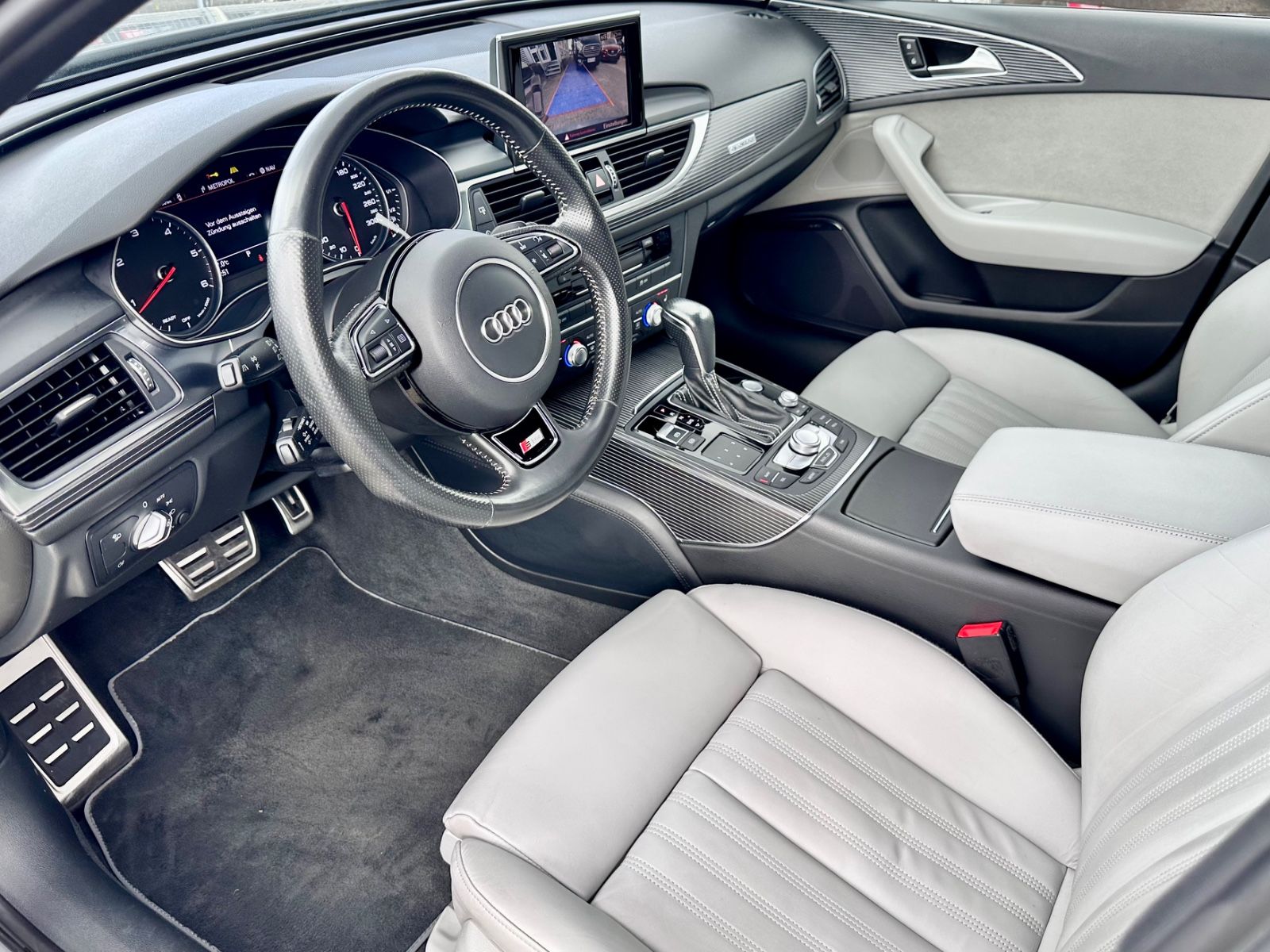 Fahrzeugabbildung Audi A6 AVANT 3.0 TDI QUATTRO COMPETITION CLEAN*2017*