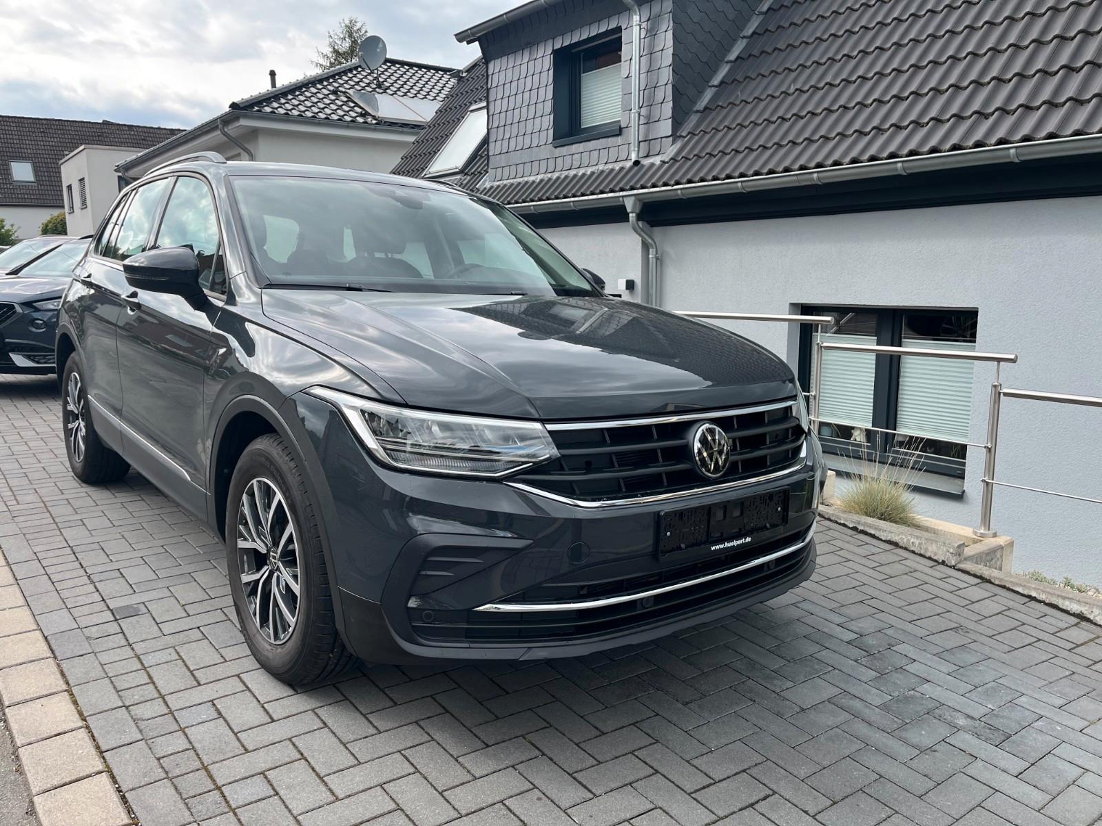 Volkswagen Tiguan 1.5 TSI Life*Navi,LED,ACC,App,SHZ,Alu,1.H