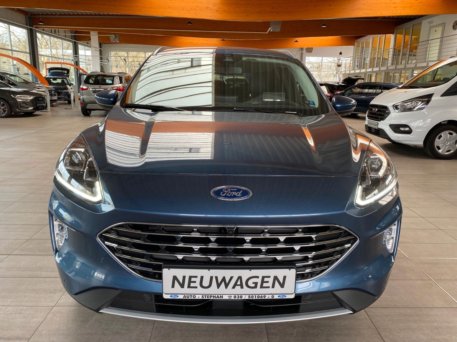 Fahrzeugabbildung Ford Kuga Titanium X 4x4 LED ACC HUD AHK Winterpaket