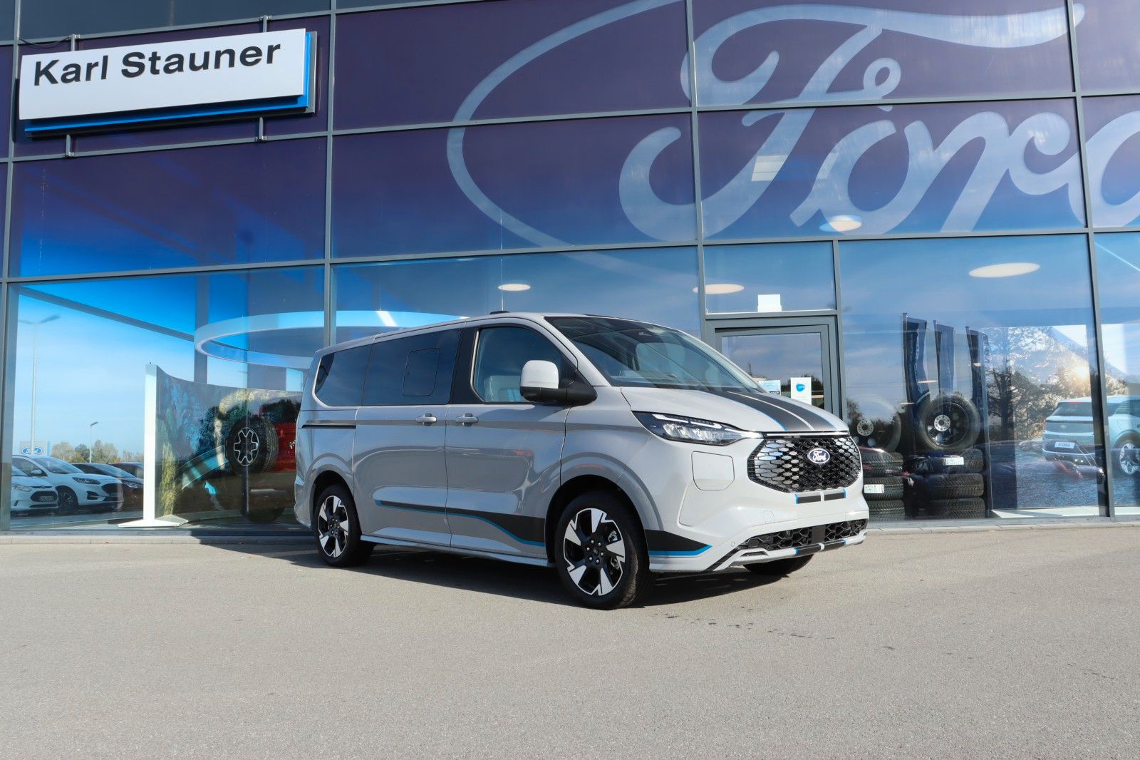Ford Tourneo Custom Trend BEV 340 L1 mgl.* imagem 2