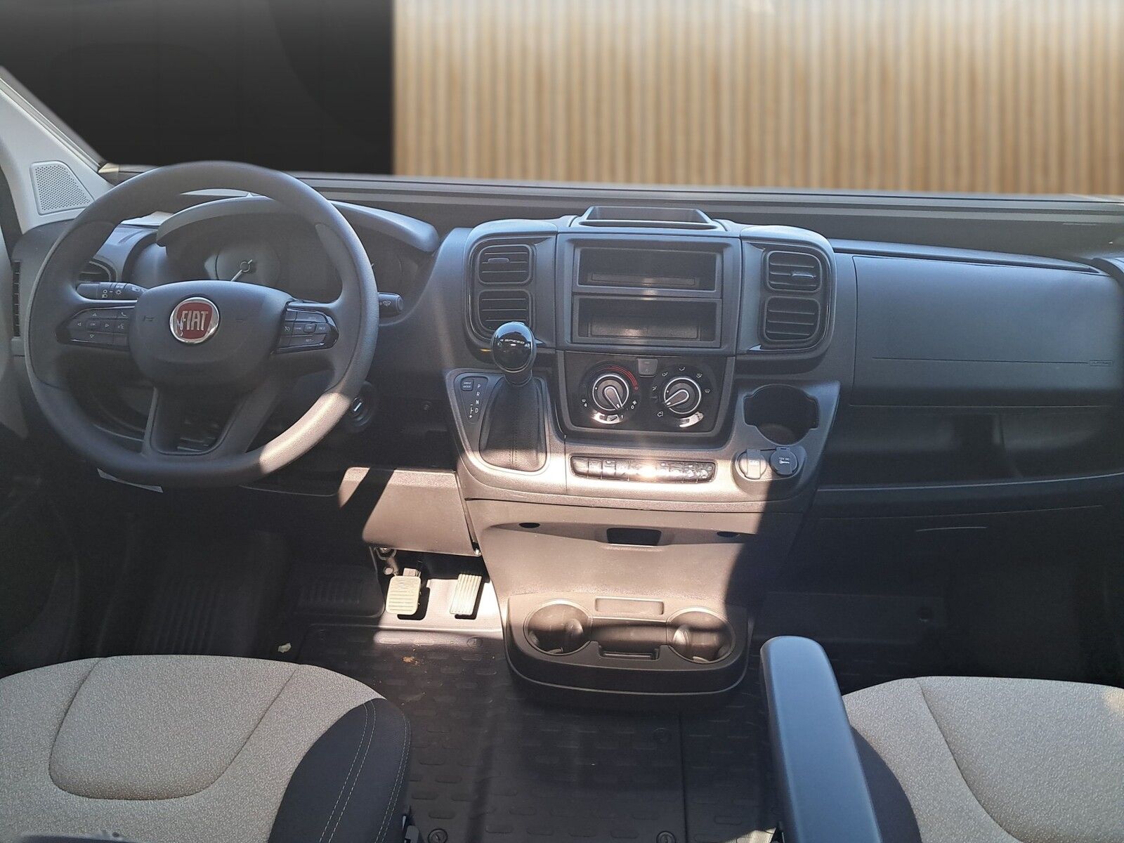 Fahrzeugabbildung Forster Vantasy FV599HB Autom. 140PS