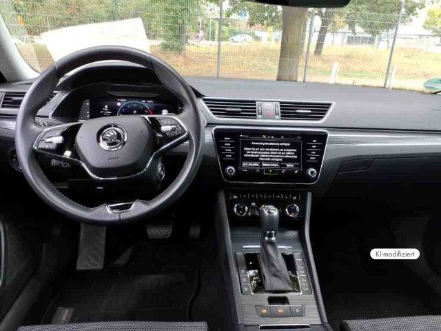 Skoda Superb - Bild 4