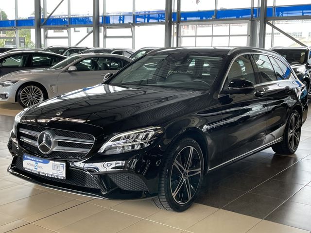 Mercedes-Benz C 300 eAvantgarde*Leder*LED*AHK*Navi*Distronic+