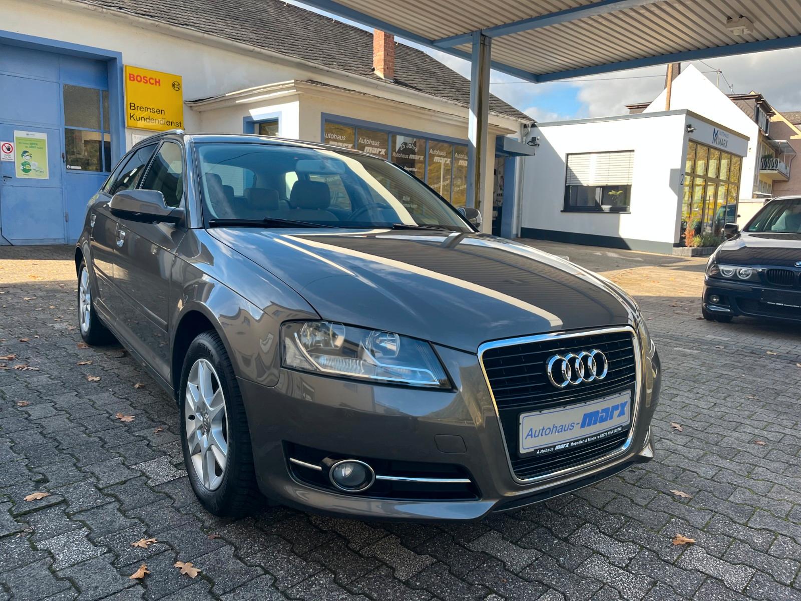 Audi A3 Sportback 1.2 TFSI Attraction  ,AHK