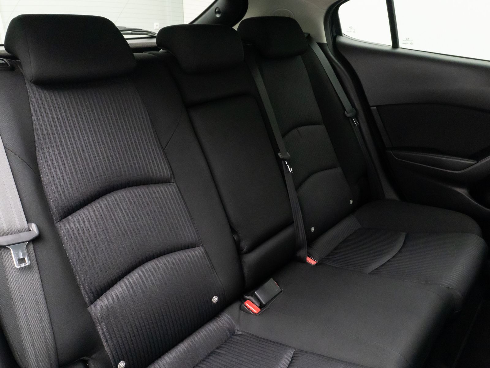 Fahrzeugabbildung Mazda 3 Lim. Sports-Line Kamera Sitzhzg DAB HUD BOSE