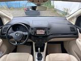 Volkswagen Sharan 2.0 TDI Highline BMT 4Motion DSG - Volkswagen Sharan: Schwarz