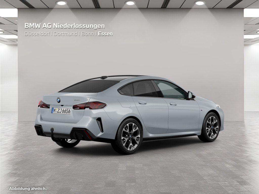 BMW 223 Gran Coupé - Bild 4