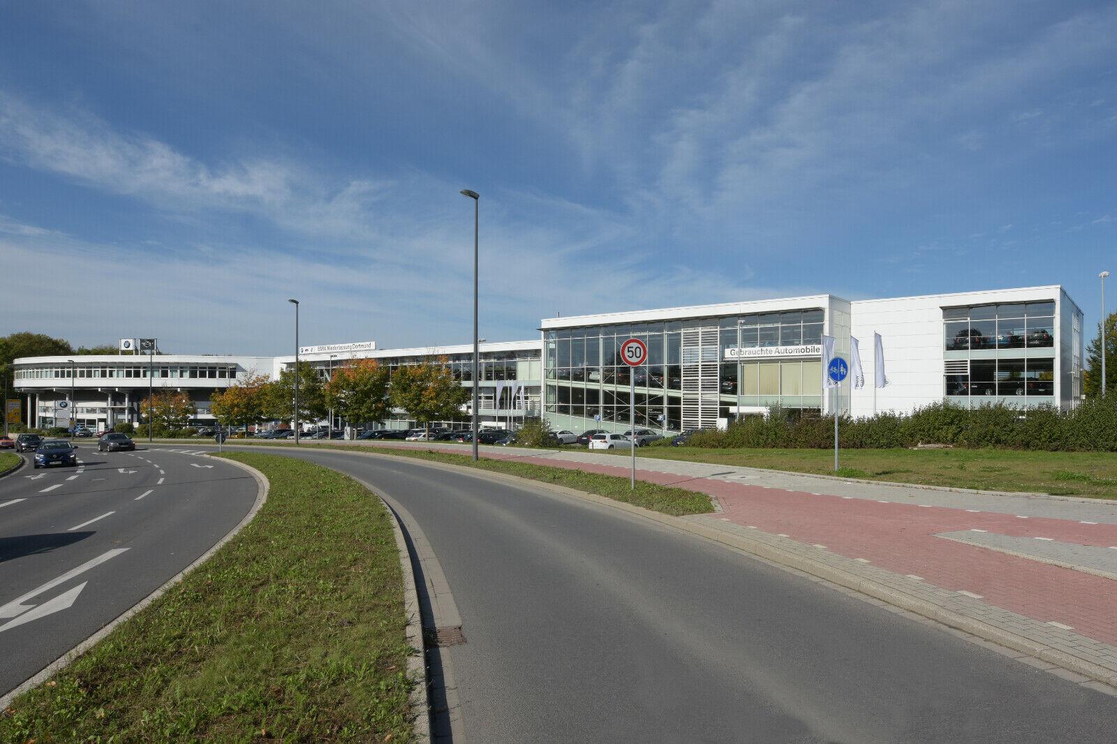 showroom-image-main