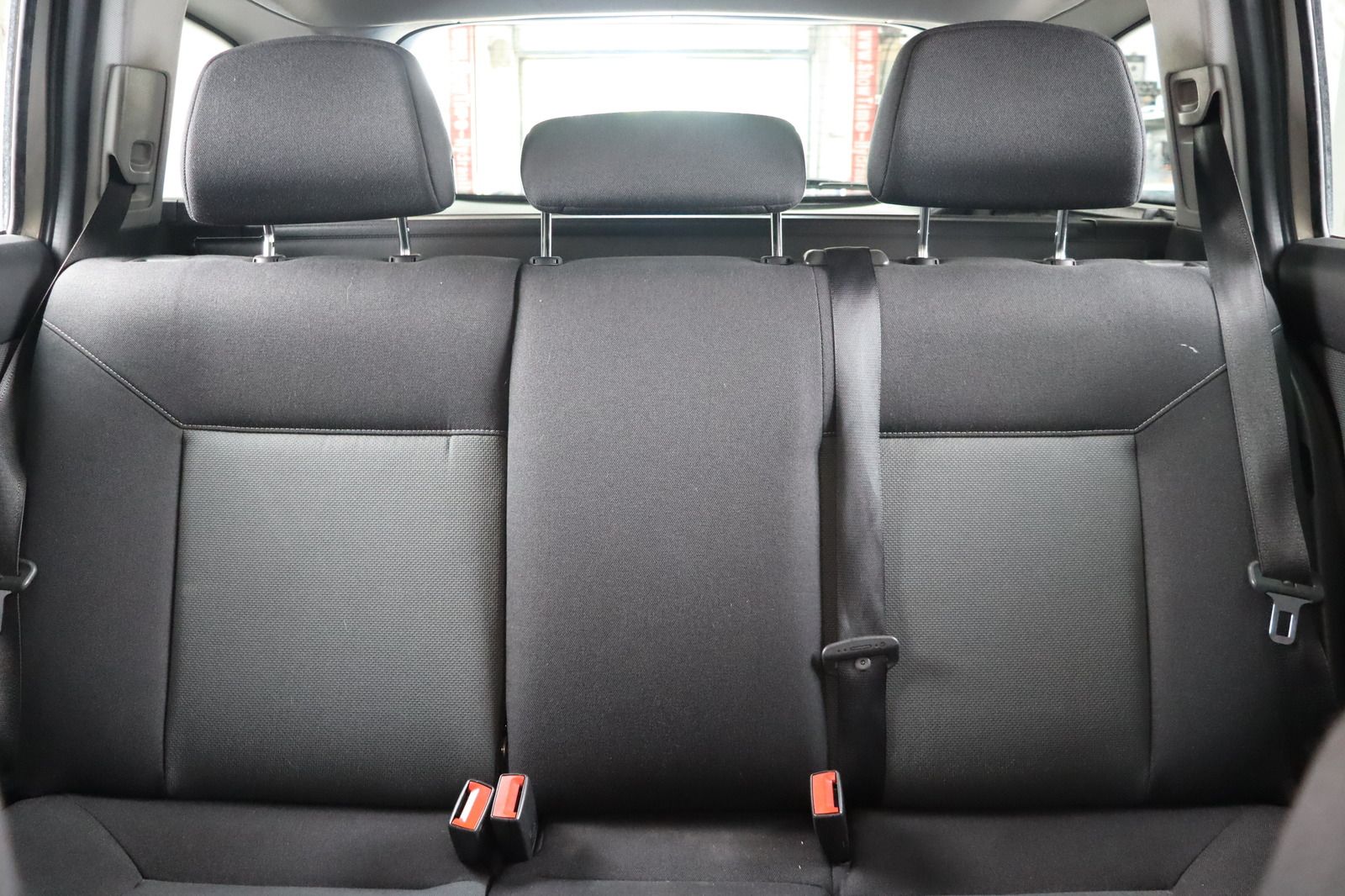 Fahrzeugabbildung Opel Astra Caravan 1.6 Twinport Edition