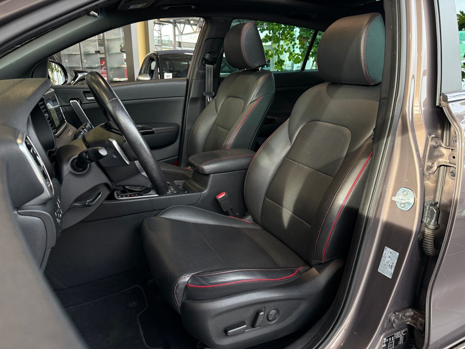 Fahrzeugabbildung Kia Sportage GT-Line AWD PANO AHK ACC