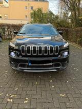 Jeep Cherokee 2015 Automatik Longitude 4WD - Jeep Cherokee von privat