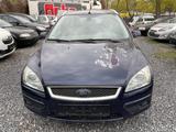 Ford Focus Titanium - Ford Focus aus 2005 mit Diesel-Antrieb