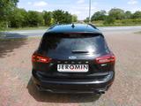 Ford Focus 1,0 EcoBoost Hybrid 92kW ST-Line - Ford Focus: ST Line