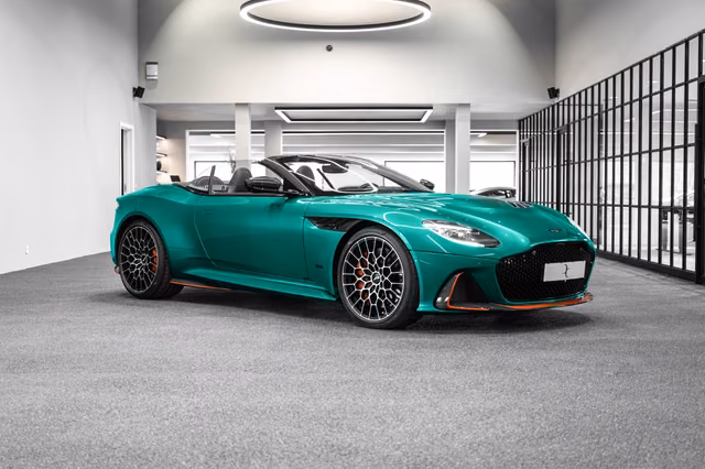 Aston Martin DBS Volante 770 Ultimate *Q *B&O *Carbon