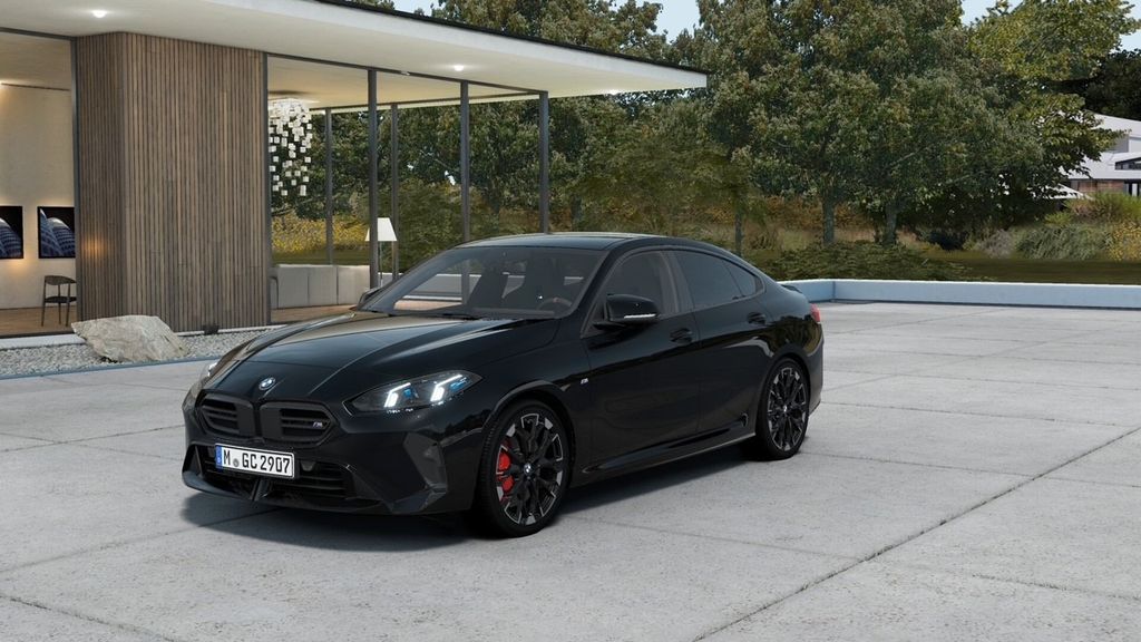 BMW M235