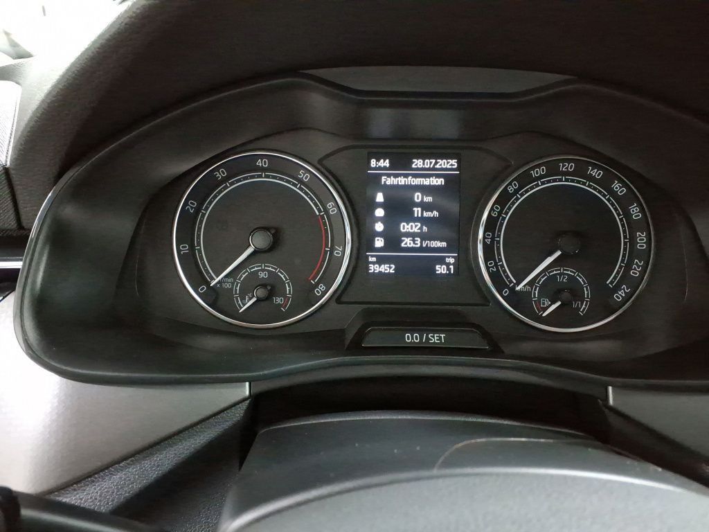 Skoda Kamiq Ambition Clever 1.0TSI *Klima*Tempo*PDC*SH