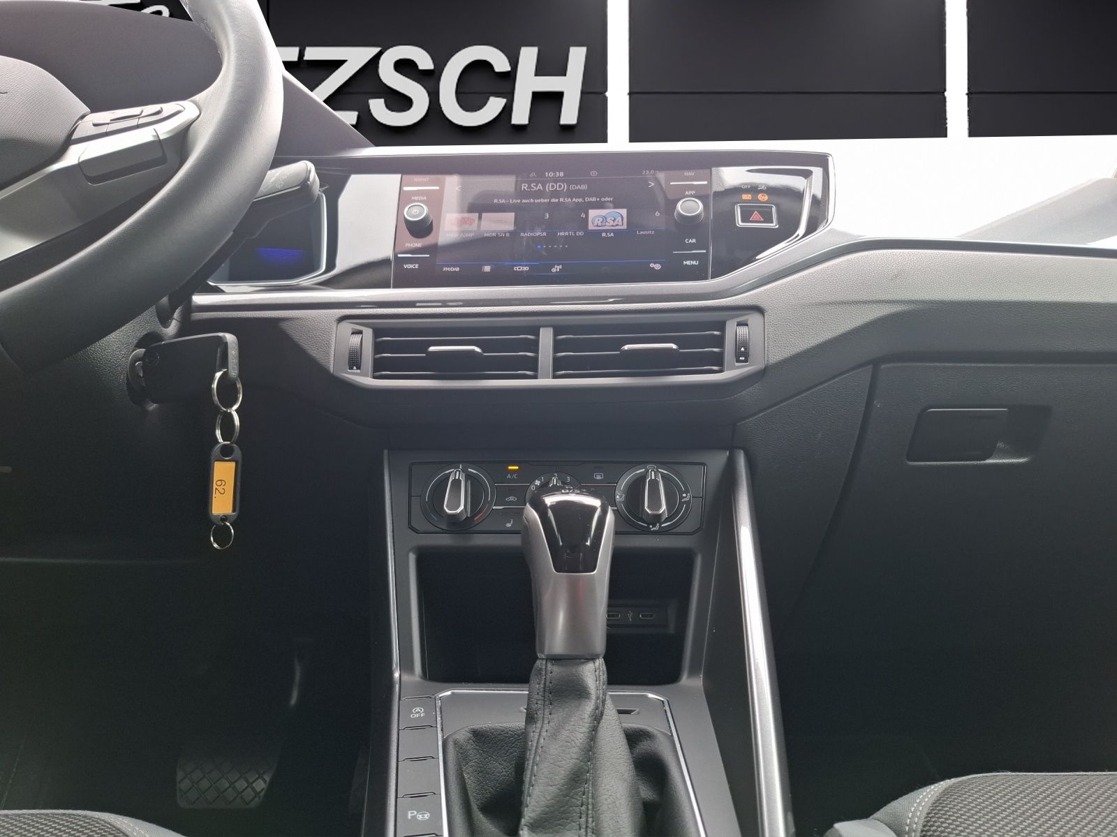 Fahrzeugabbildung Volkswagen Polo TSI Style DSG Matrix AID ACC Park-Assist SH