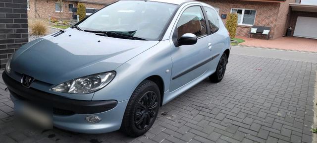 Peugeot 206, SERVICE UND TÜV NEU