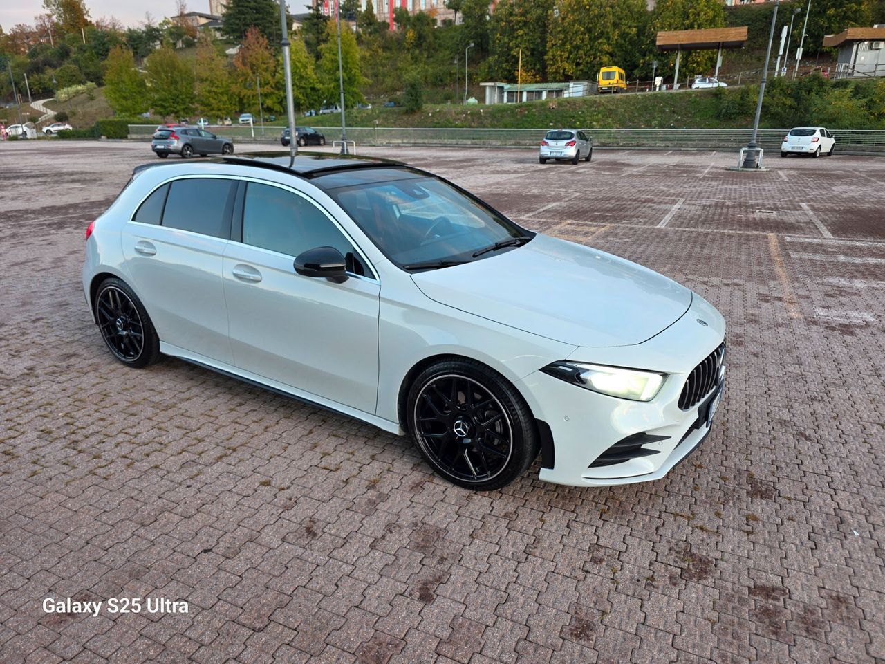 Mercedes-Benz A 180 Premium tetto apribile valutiamo usato