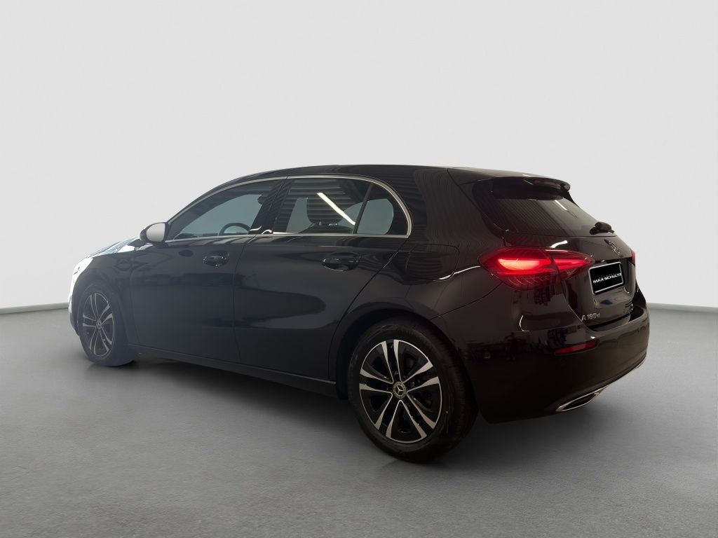 Fahrzeugabbildung Mercedes-Benz A 180 d Kompaktlimousine Progressive*Kamera*LED