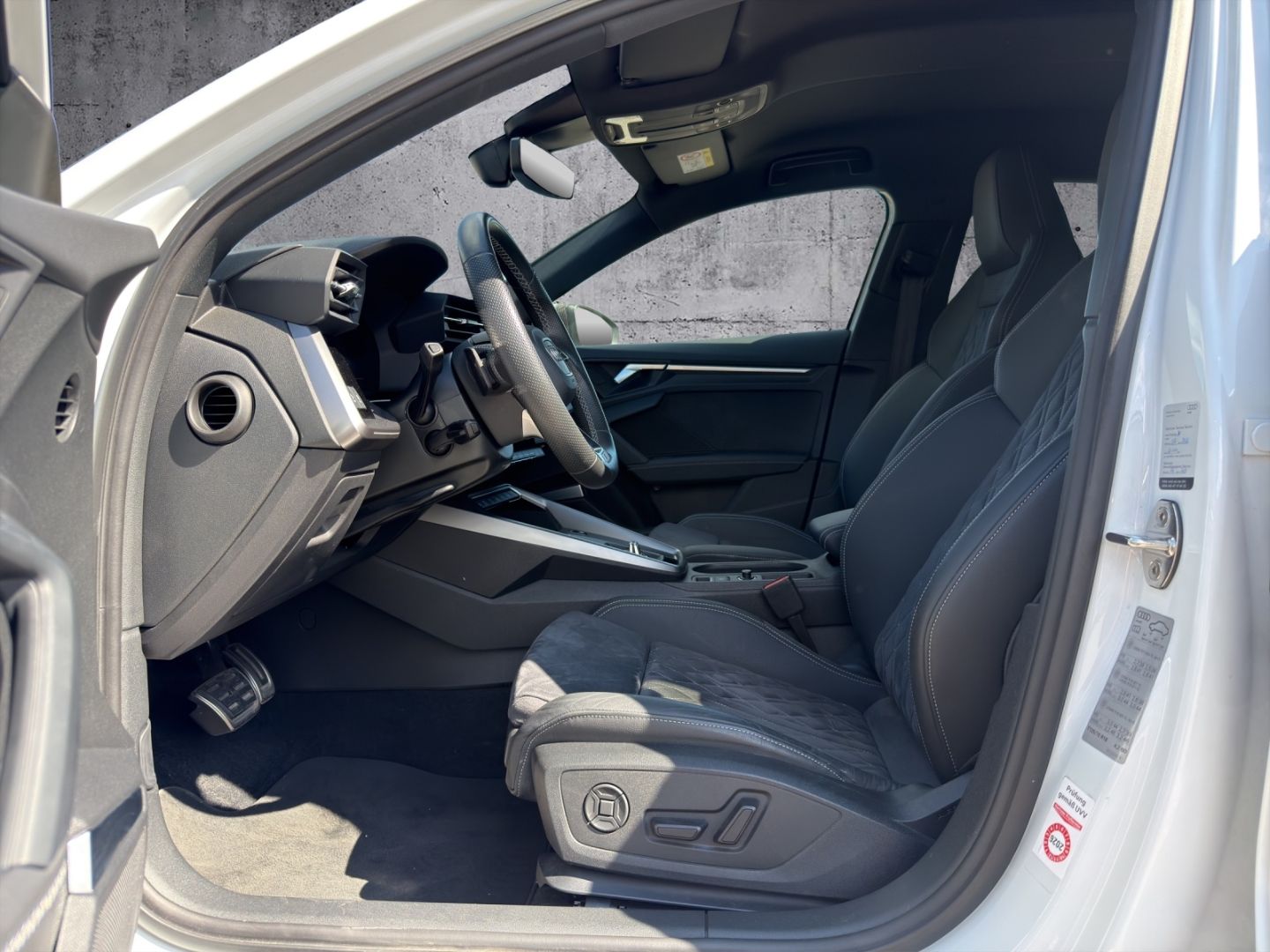 Audi S3 Lim 2.0 TFSI quattro MATRIX LED KAMERA DCC B& foto 7